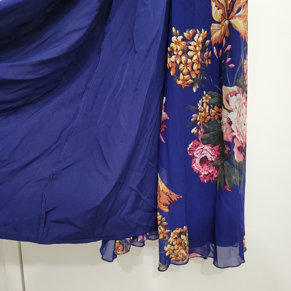 ASOS Petite Pleated Strappy Floral Maxi Wrap Dress - Picture 9 of 10